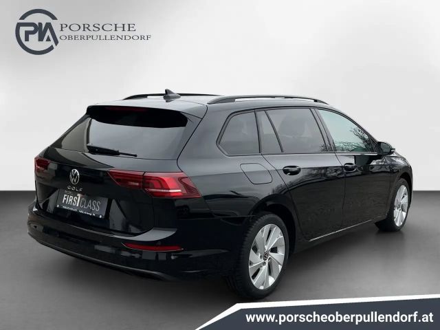 Volkswagen Golf Life Variant