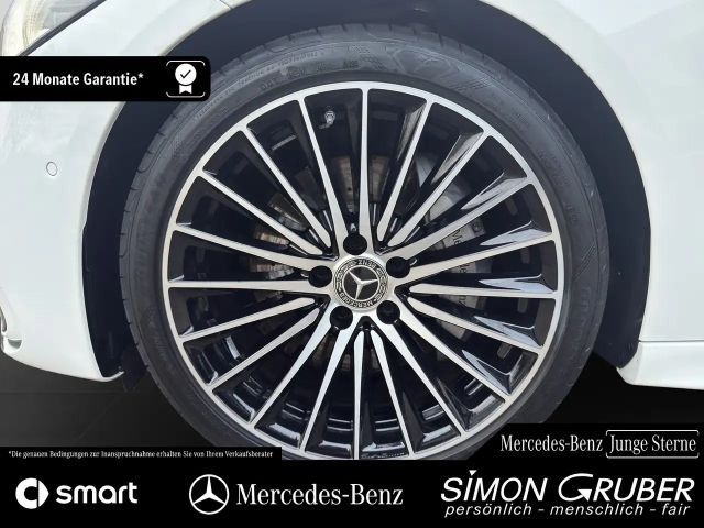 Mercedes-Benz C 200 AMG Line Sedan