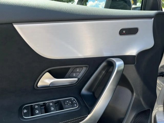 Mercedes-Benz A 200 AMG Line