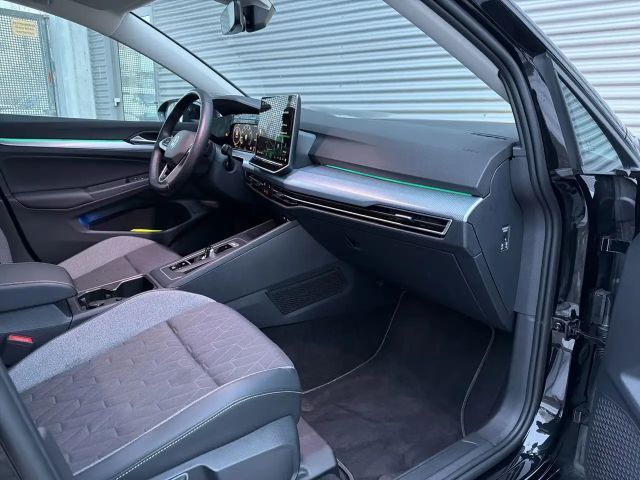 Volkswagen Golf 1.5 eTSI DSG Golf VIII