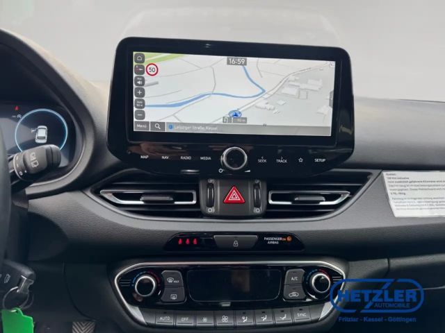 Hyundai i30 Advantage Hybrid T-GDi