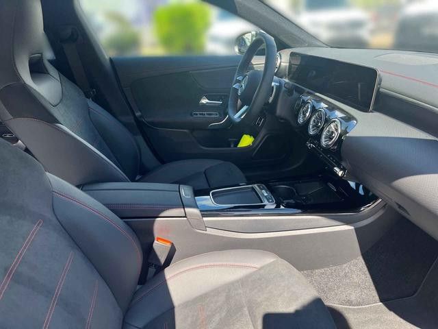 Mercedes-Benz CLA 180 AMG Line Shooting Brake