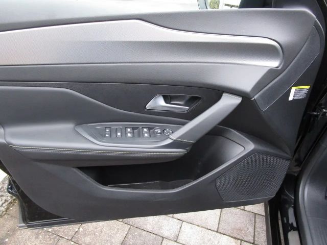 Peugeot 408 GT-Line Hybrid