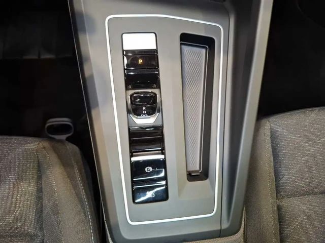 Volkswagen Golf 1.5 eTSI DSG Life