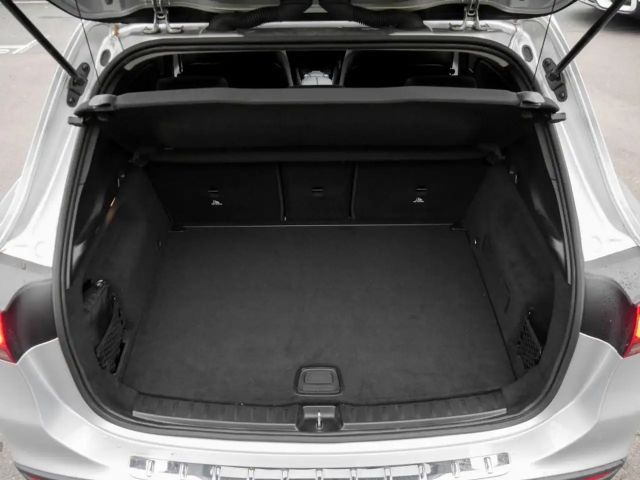 Mercedes-Benz GLA 200 Progressive