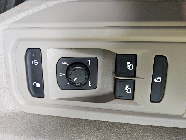 Volkswagen Multivan 2.0 TDI DSG Lang T7