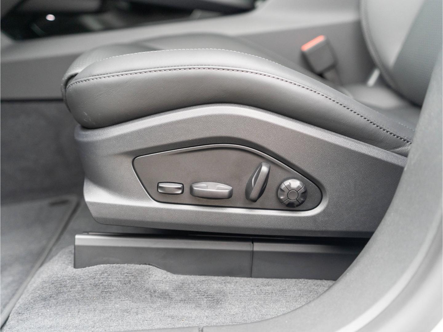 Porsche Macan BOSE InnoDrive Matrix LED 21'