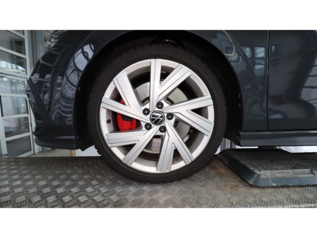 Volkswagen Golf 2.0 TSI Golf VIII