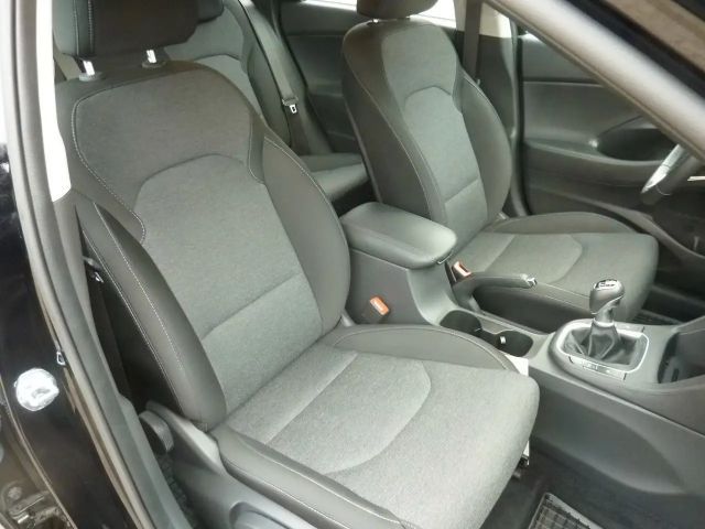 Hyundai i30 Hybrid T-GDi Trend