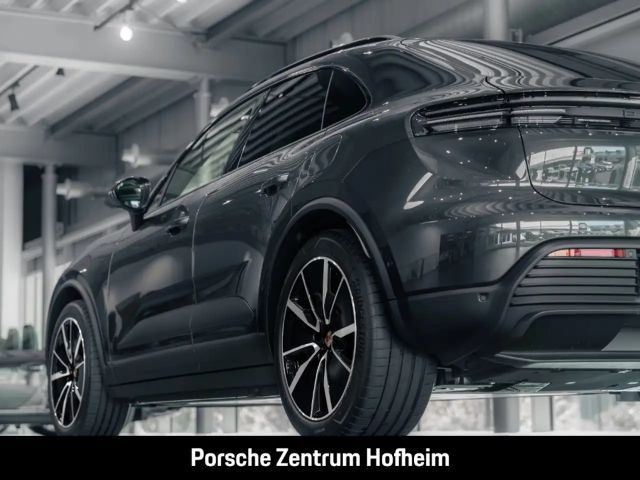 Porsche Macan 4
