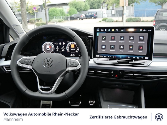 Volkswagen Golf 1.5 eTSI Golf VIII Sound