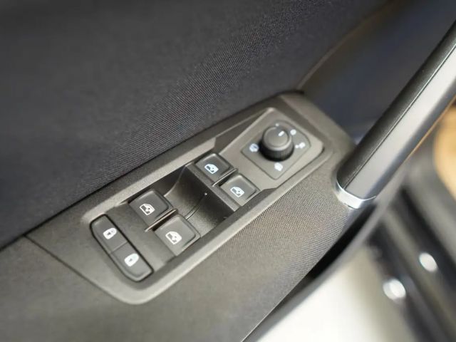 Volkswagen Touran 1.5 TSI DSG