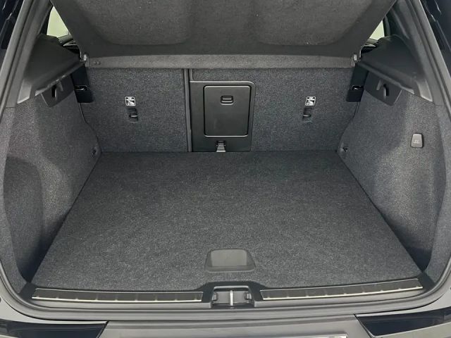 Volvo XC40 Recharge T5