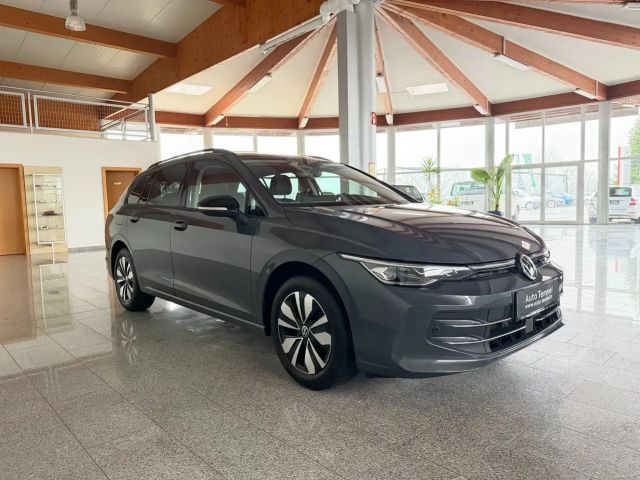 Volkswagen Golf 1.5 TSI Variant