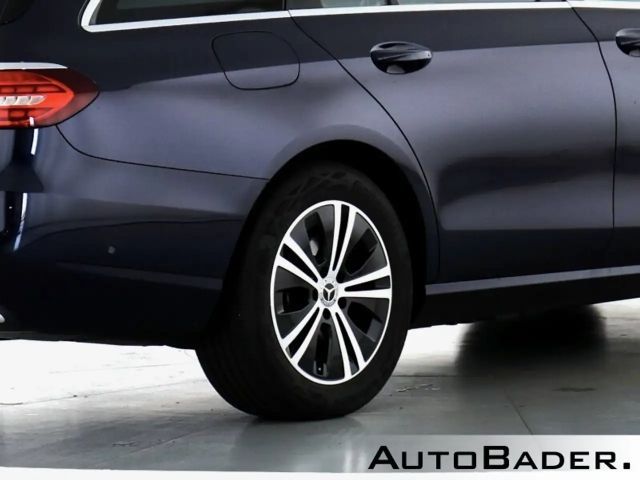 Mercedes-Benz E 220 AVANTGARDE E 220 d Estate