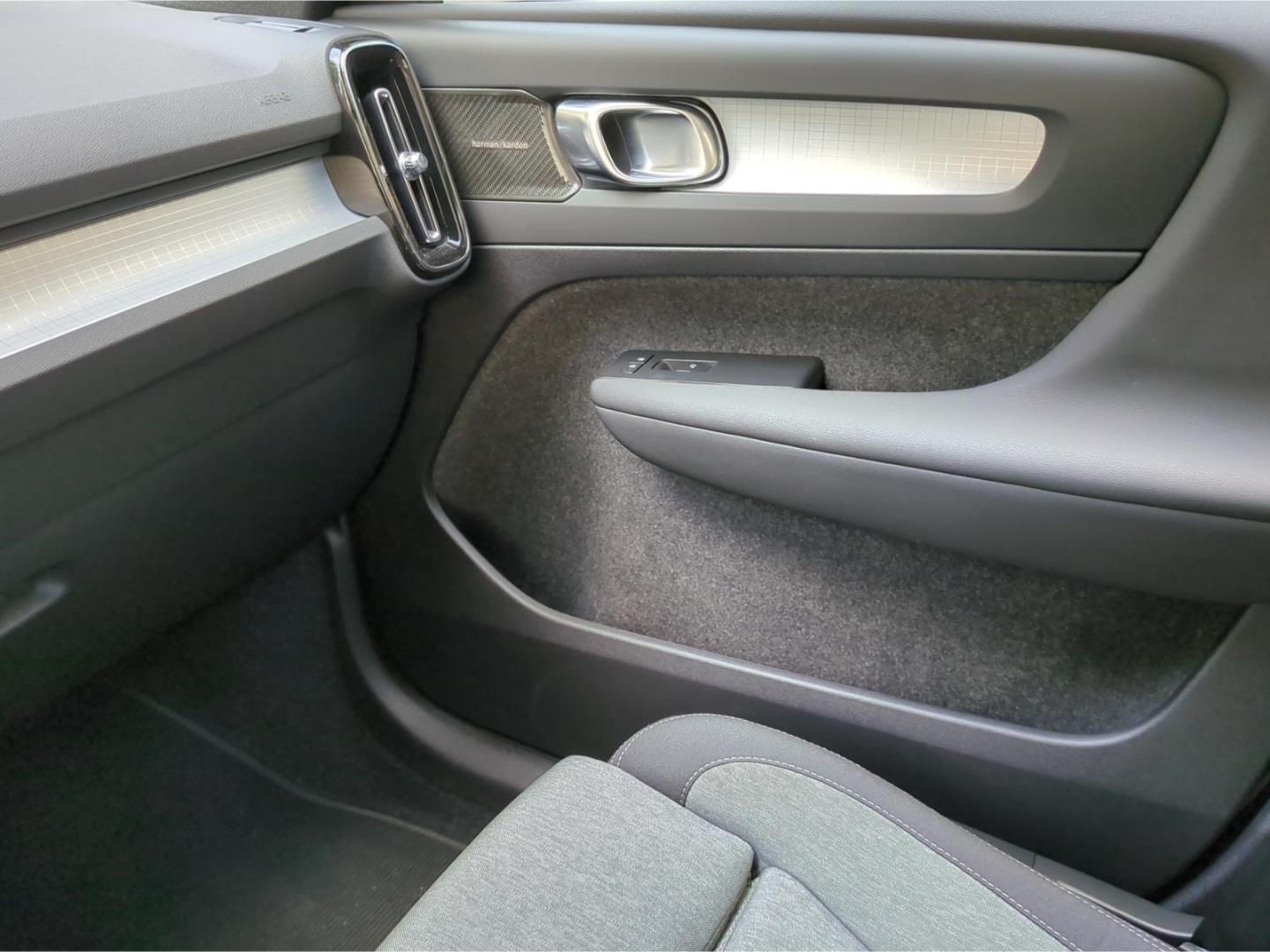 Volvo XC40 Dark Plus