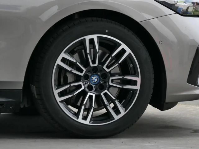 BMW i5 M-Sport Sedan eDrive40