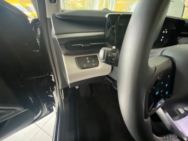 Ford Explorer Extended range RWD