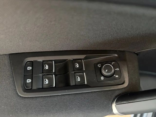 Volkswagen Touran DSG Highline