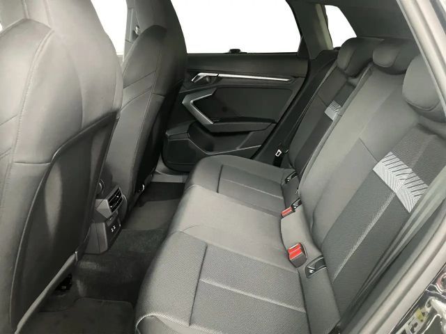 Audi A3 30 TDI Sedan