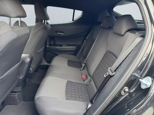 Toyota C-HR Hybride Team D