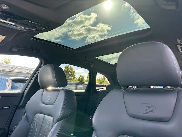 Audi S6 Avant Quattro