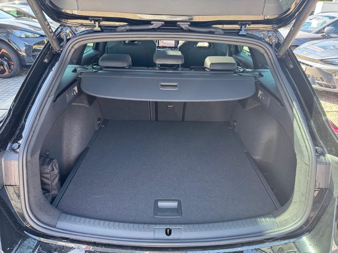 Cupra Leon 2.0 TSI 4Drive DSG Sportstourer VZ