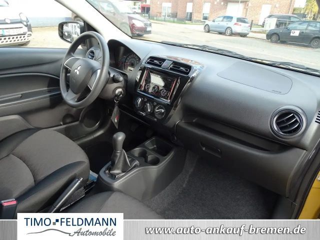 Mitsubishi Space Star Star