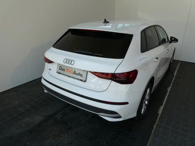 Audi A3 30 TFSI Sedan