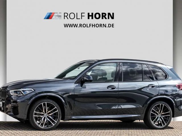 BMW X5 M50i