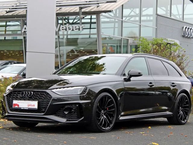 Audi RS4 Avant Quattro