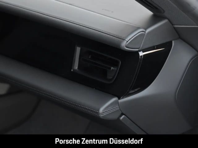 Porsche Taycan 4S Cross Turismo