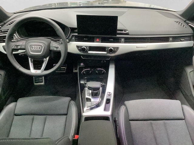 Audi A4 40 TFSI Avant Quattro S-Line S-Tronic