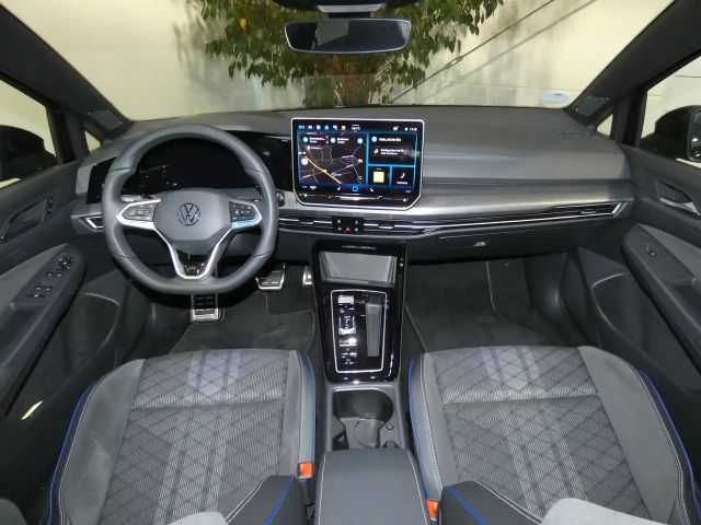 Volkswagen Golf 1.5 eTSI DSG R-Line