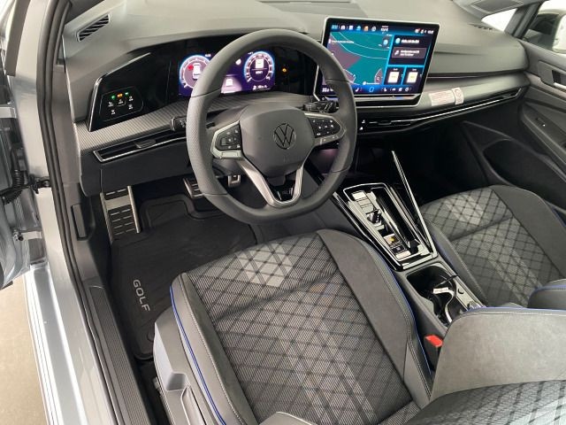 Volkswagen Golf 1.5 eTSI DSG R-Line