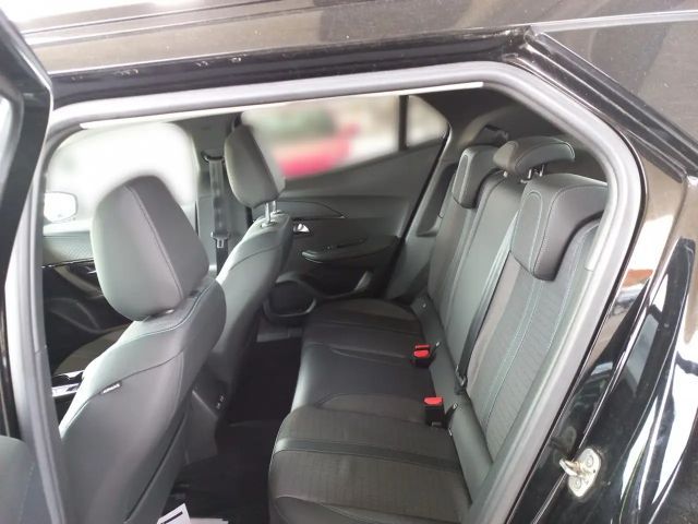 Peugeot E-2008 Allure Pack