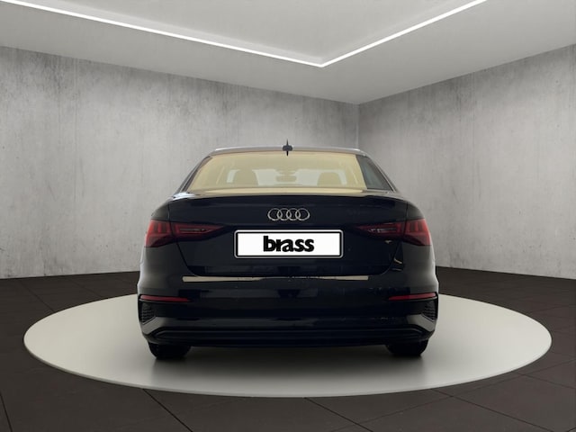 Audi A3 30 TDI S-Tronic Sedan