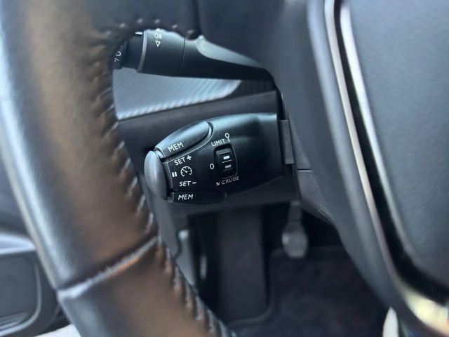 Peugeot 208 Aktive 75, Tempomat + Klima + Bluetooth +USB