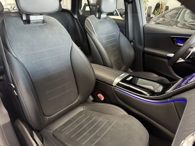 Mercedes-Benz GLC 300 4MATIC AMG Line Premium