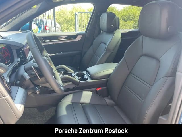 Porsche Cayenne BOSE Luftfederung LED-Matrix