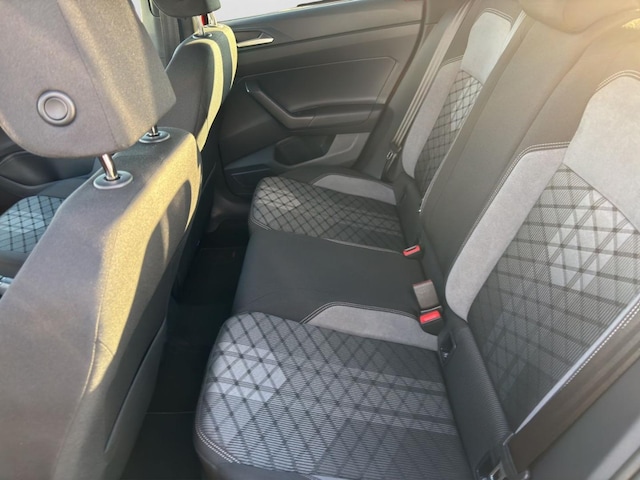 Volkswagen Taigo 1.0 TSI R-Line Style