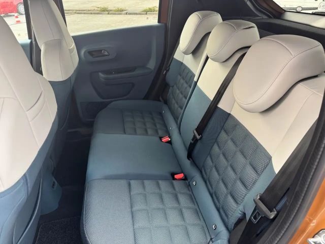 Fiat Grande Panda E La Prima