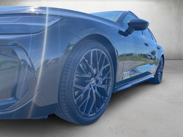 Audi A6 Avant Quattro S-Tronic