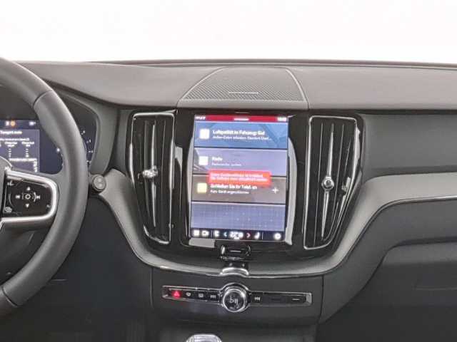 Volvo XC60 AWD Dark Plus