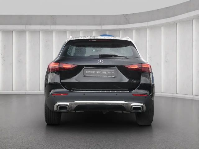 Mercedes-Benz GLA 200 Progressive