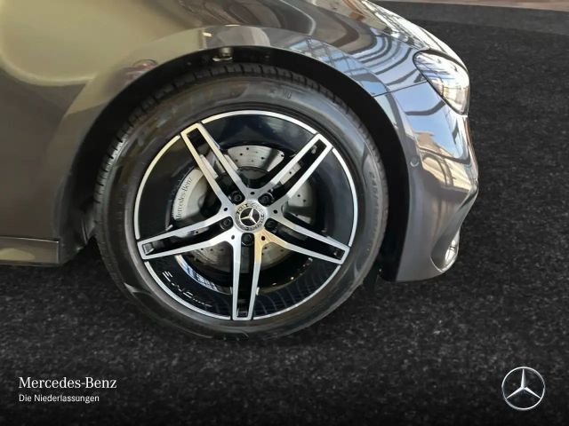 Mercedes-Benz E 200 AMG Line Sedan