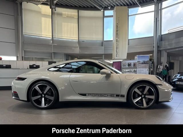 Porsche 992 Carrera Coupé