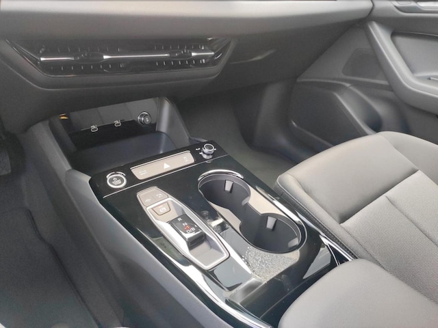 Audi Q6 e-tron SUV e-tron Audi Q6 SUV e-tron