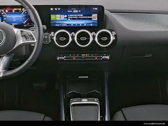 Mercedes-Benz GLA 220 4MATIC