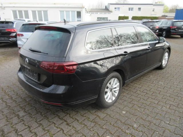Volkswagen Passat 2.0 TDI Business DSG Variant